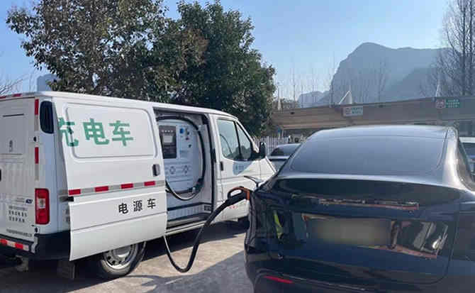 金溪汽车搭电